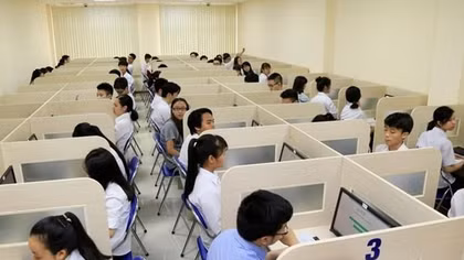 ĐHQG Hà Nội nói gì về việc một số nhóm luyện thi lập tài khoản ảo lôi kéo thí sinh?