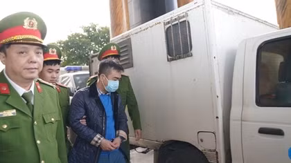 Tổng và Phó Tổng Giám đốc Blue Sky từ chối nhận lại 800.000 USD “chạy án”