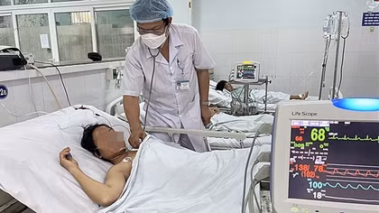 Liên tiếp xảy ra ngộ độc sau khi ăn món cá ủ chua