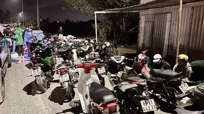 Ngăn chặn hơn 30 "trẻ trâu" tụ tập đua xe trái phép