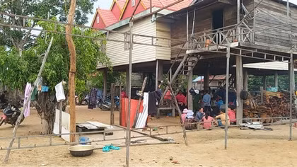 Bị điện giật, ba cha con tử vong