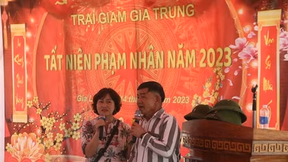 Trại giam Gia Trung tổ chức bữa cơm tất niên cho phạm nhân và gia đình