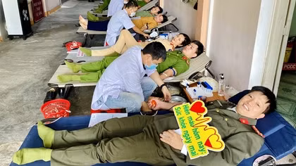 Gần 300 CBCS Công an Quảng Nam tham gia “Lễ hội Xuân hồng”