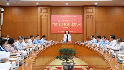 Tiểu ban Điều lệ Đảng Đại hội đại biểu toàn quốc lần thứ XIV tiến hành Phiên họp thứ nhất