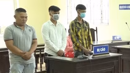 Khống chế bắt con nợ để ép trả tiền, 3 đối tượng lĩnh án tù