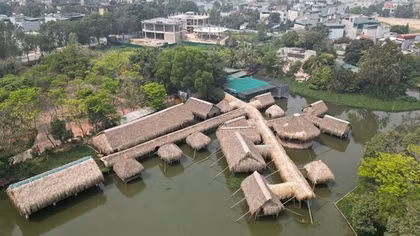 “Thuỷ cung” mọc trên đất nuôi trồng thuỷ sản và sự lúng túng của chính quyền phường