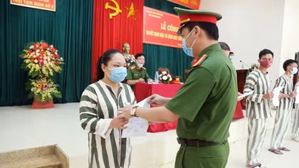 Lại vẽ trò bôi lem chính sách nhân văn, nhân đạo