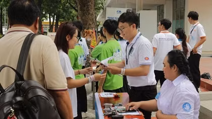 Ma trận giăng lưới tân sinh viên