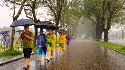 Mưa giảm dần ở miền Trung và Nam Bộ