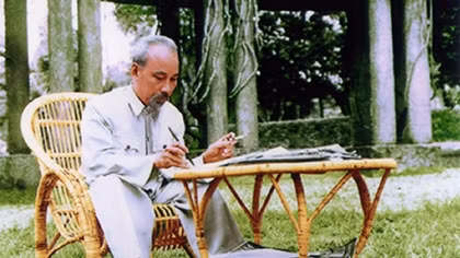 Học Bác từ phong cách, lối sống thường ngày