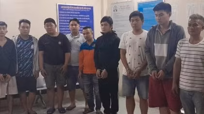Tránh Công an, hàng chục con bạc chọn hẻm sâu để lập sới gà