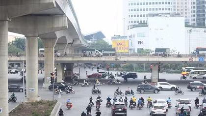 Tổ chức lại giao thông quanh nút giao Mai Dịch để hạn chế ùn tắc
