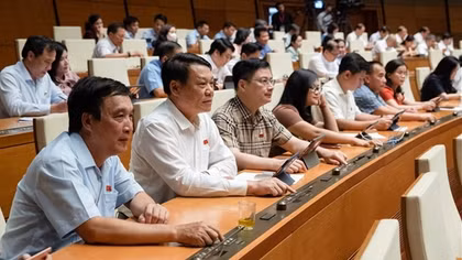 Định giá trần sách giáo khoa để không tác động tiêu cực đến người dân