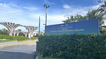 Chuyển Trường Đại học Kinh tế TP Hồ Chí Minh thành Đại học Kinh tế TP Hồ Chí Minh