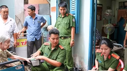 Biểu dương 19 tỉnh, thành phố hoàn thành chỉ tiêu cấp Căn cước công dân trước thời hạn