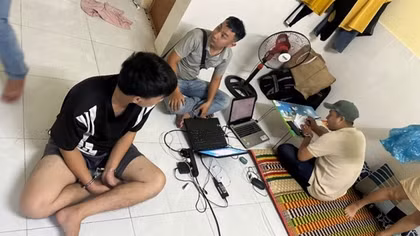 Thợ lắp camera phòng ngủ hack clip nóng tống tiền chủ nhà