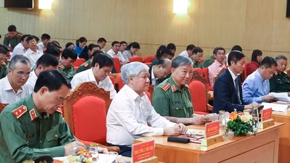 Thúc đẩy mạnh mẽ công tác xây dựng phong trào toàn dân bảo vệ ANTQ trong tình hình mới
