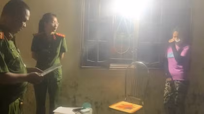Bắt chủ lô đề nhận tiền đánh bạc qua mạng gần 100 triệu đồng/ngày