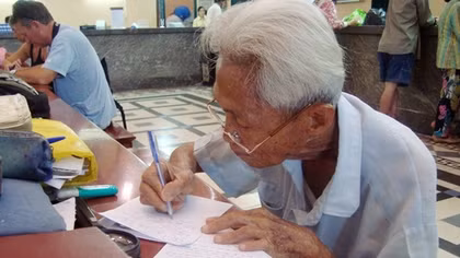 Biểu tượng sống cuối cùng của Bưu điện Sài Gòn