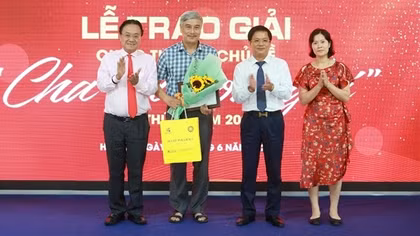 Tổng kết và trao giải cuộc thi viết “Cha và con gái”