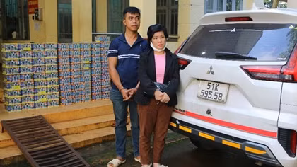 Ém 1,3 tạ pháo cùng các thùng bia, nước ngọt