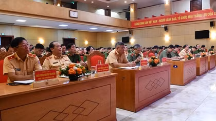 Thực hiện 8 giải pháp trọng tâm bảo đảm ATGT 6 tháng cuối năm