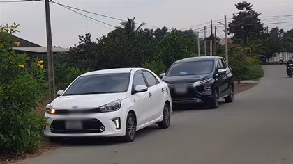 Mua ô tô cũ coi chừng bị hồ sơ giả