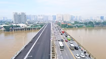 Cầu Vĩnh Tuy giai đoạn 2 chạy nước rút thông xe ngày 10/10