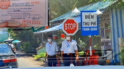 Phát triển du lịch bền vững góc nhìn từ... chốt thu phí