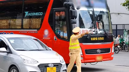 Hà Nội: trong 5 ngày phát hiện gần 200 xe hợp đồng nhiều lần vi phạm tốc độ