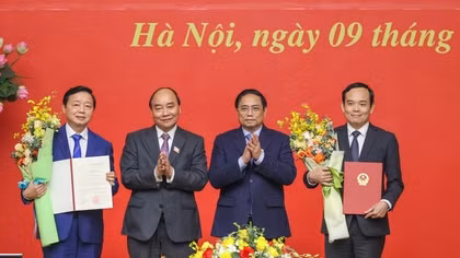 Trao Quyết định bổ nhiệm hai tân Phó Thủ tướng Chính phủ Trần Hồng Hà và Trần Lưu Quang