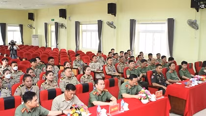 Khai giảng lớp bồi dưỡng nghiệp vụ cảnh vệ cho 35 học viên Campuchia