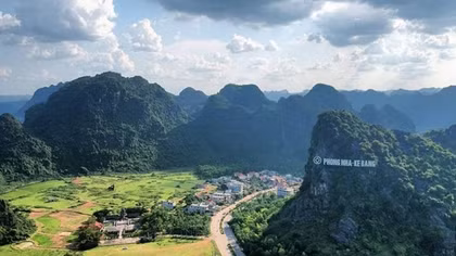 Sử dụng thiết bị bay giám sát rừng Phong Nha Kẻ Bàng