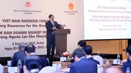 Thủ tướng: Việt Nam là địa điểm tin cậy để đầu tư, thúc đẩy chuyển đổi xanh