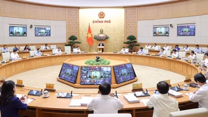 Thực hiện chính sách tiền tệ linh hoạt hơn, nới lỏng hơn, định hướng ưu tiên cho tăng trưởng