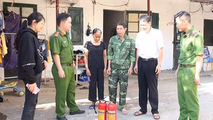 Hiệu quả mô hình "Nhà tôi có bình chữa cháy" tại miền núi Sơn La