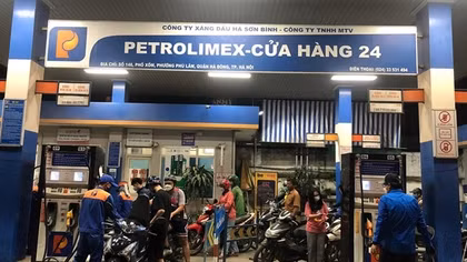 Giá xăng dầu đồng loạt giảm