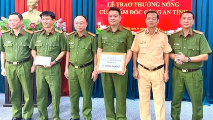 Khen thưởng Ban chuyên án triệt xóa băng nhóm chế tạo vũ khí với quy mô lớn