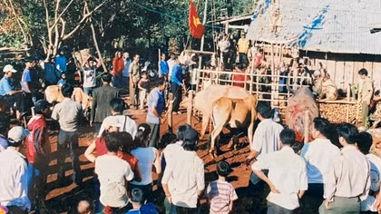 Bài trừ hủ tục lạc hậu trong vùng đồng bào dân tộc thiểu số