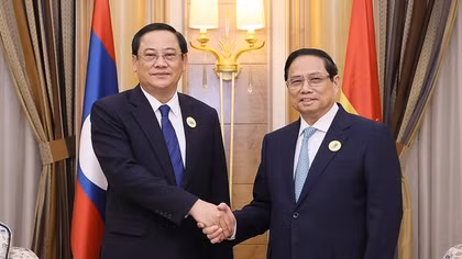 Việt Nam, Lào thúc đẩy các dự án hạ tầng lớn, đưa hợp tác kinh tế biến chuyển về chất