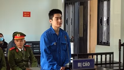 Được trả tiền công bằng... ma túy, lãnh 14 năm tù