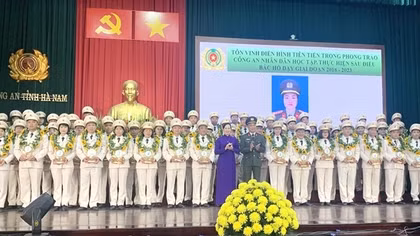 Công an tỉnh Hà Nam: Tôn vinh 75 gương điển hình tiên tiến