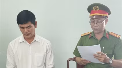 Bắt một Phó Giám đốc Chi nhánh ngân hàng cấu kết với băng nhóm cho vay lãi nặng