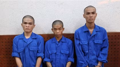 Nhóm côn đồ gây án vì...90.000đ