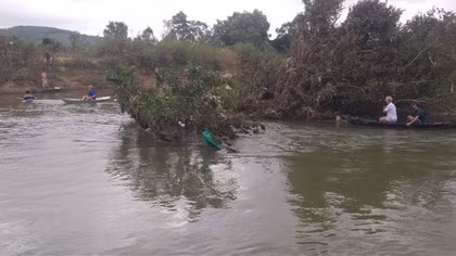 Người đàn ông bị nước cuốn mất tích khi lội qua sông