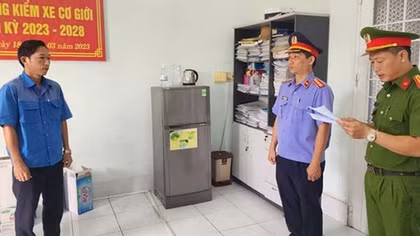 Bắt giam cán bộ trung tâm đăng kiểm xe cơ giới Kiên Giang