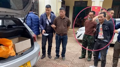 Hành trình truy bắt trùm ma túy luôn thủ súng trong người