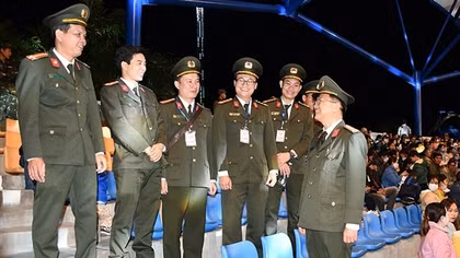 Lặng thầm góp vào những chiến công