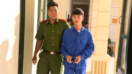 Khởi tố nhóm thanh thiếu niên mang hung khí đuổi đánh nhau
