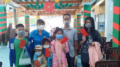 Hơn 350 tỷ đồng chăm lo Tết cho công nhân khó khăn